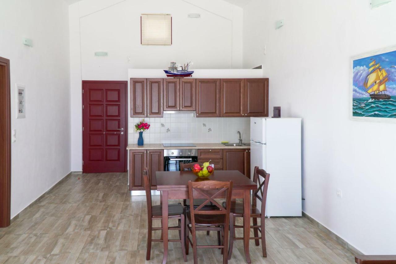 Anefanti Villas Ágios Kírykos エクステリア 写真
