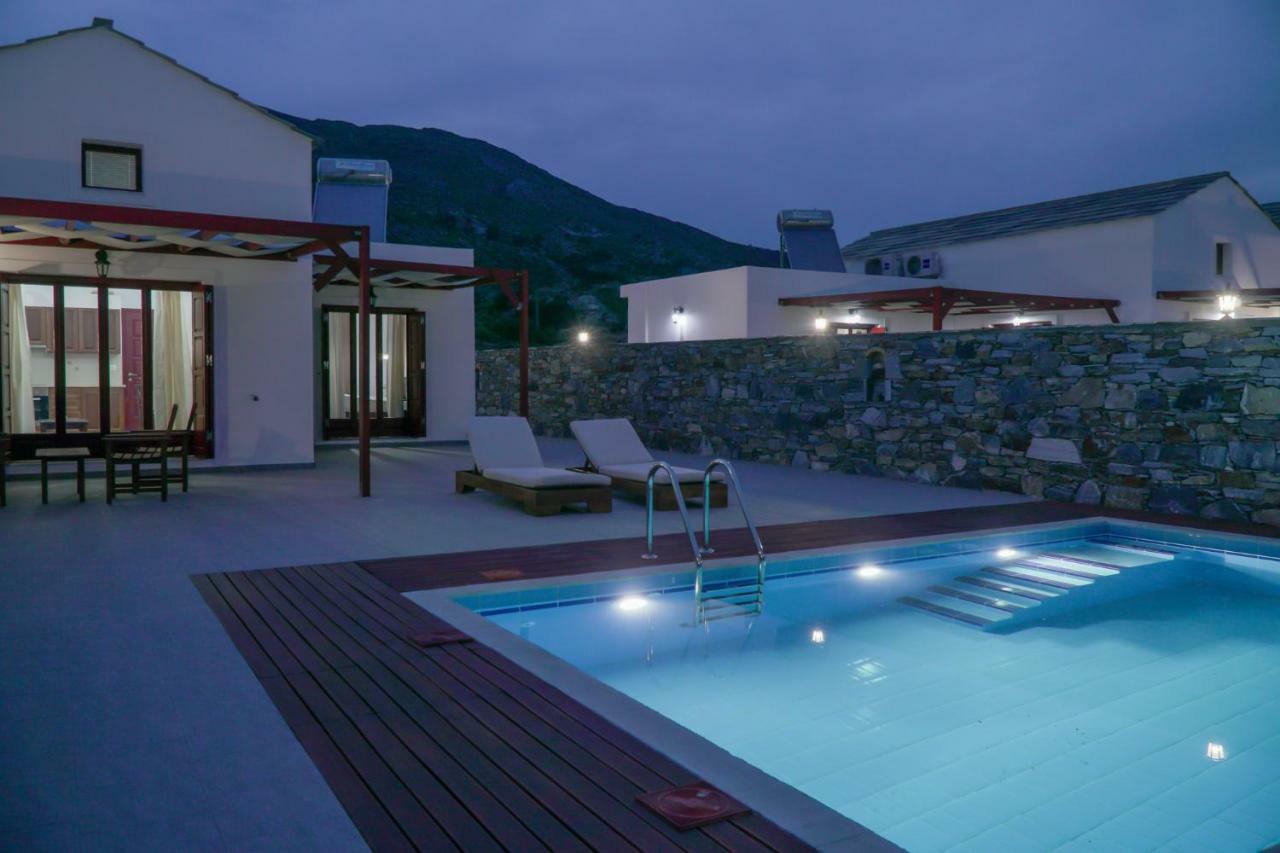 Anefanti Villas Ágios Kírykos エクステリア 写真